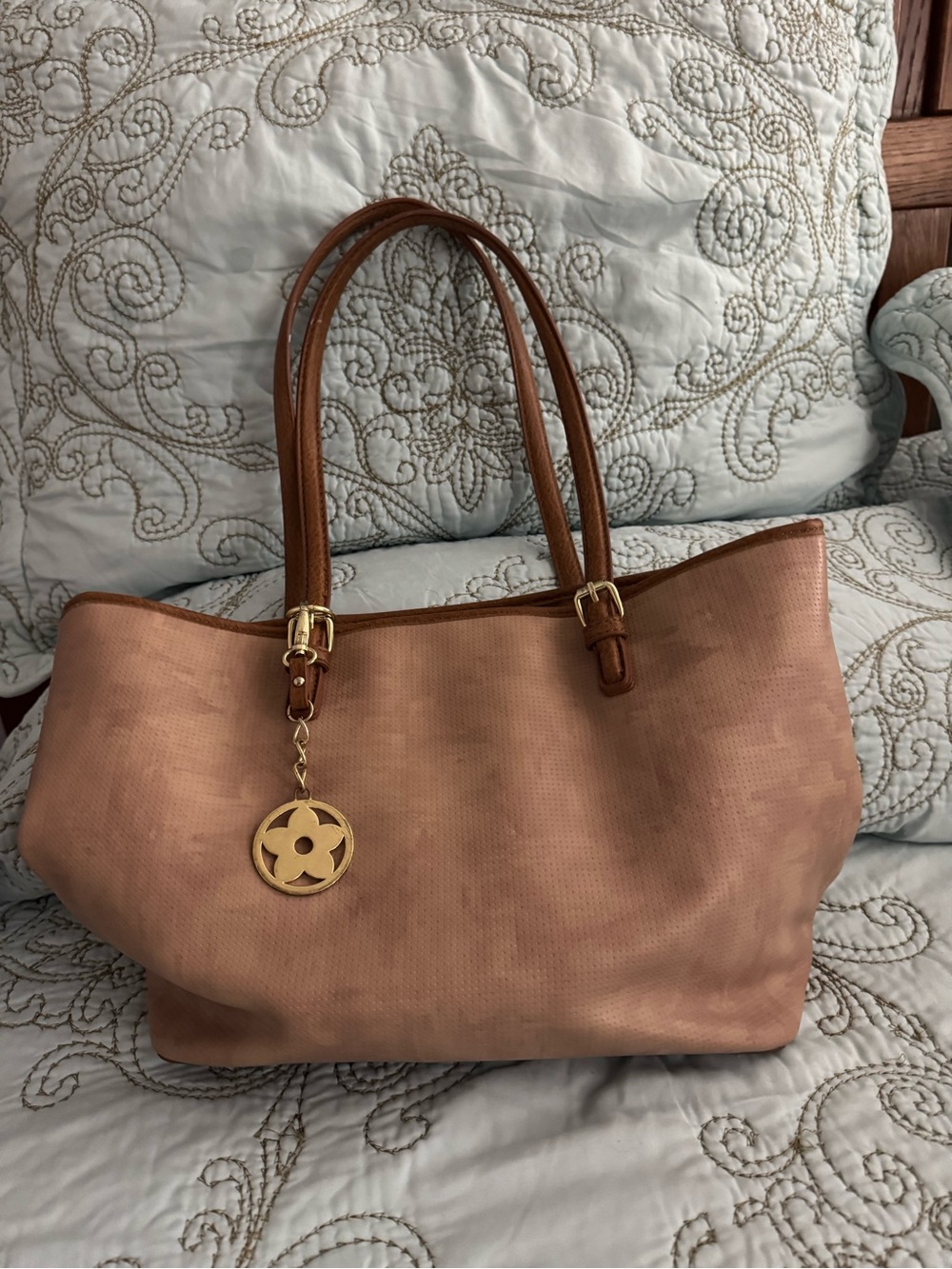 Bueno Peach-Tan Tote with Gold Charm